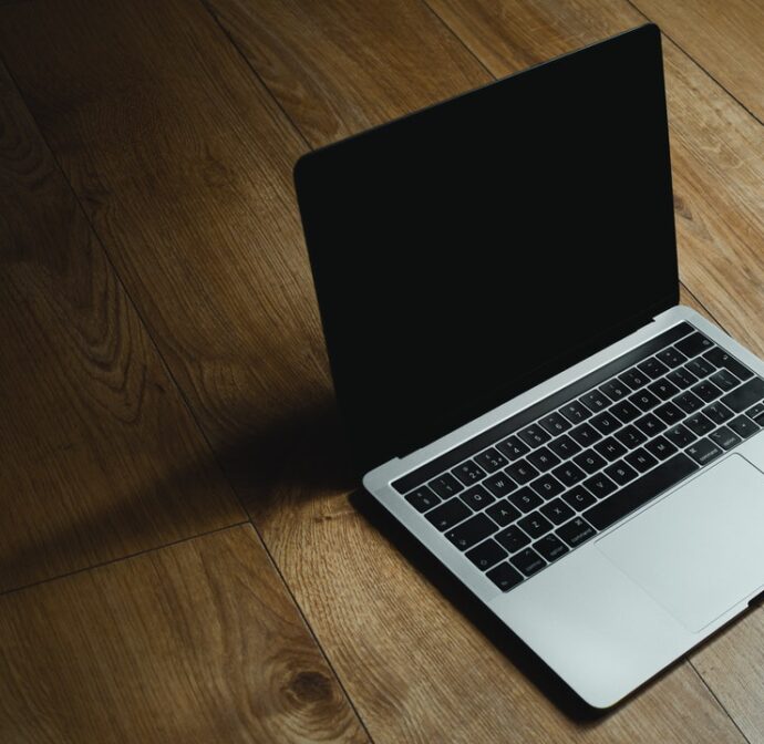 Laptop BW-02